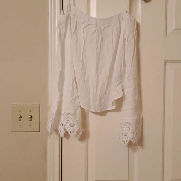 White top - Picture 4 of 5